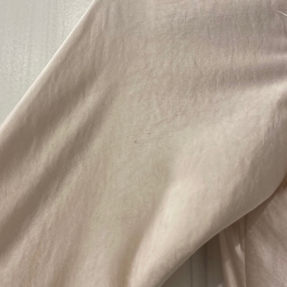 White satin petal and pup dress - Picture 9 of 9